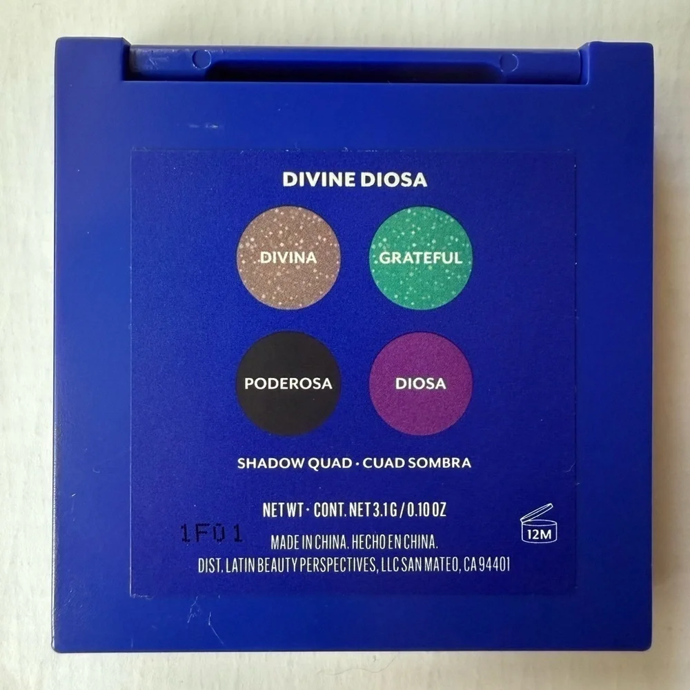 Treslucé Beauty Divine Diosa Eyeshadow Quad Palette